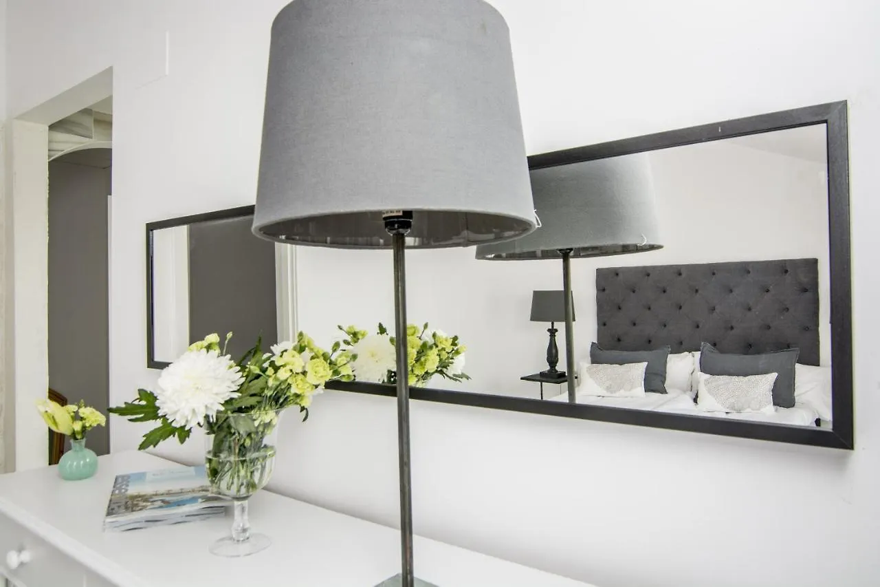 Eld1-Stunning 2 Bedroom Penthouse In Puerto Banus Marbella