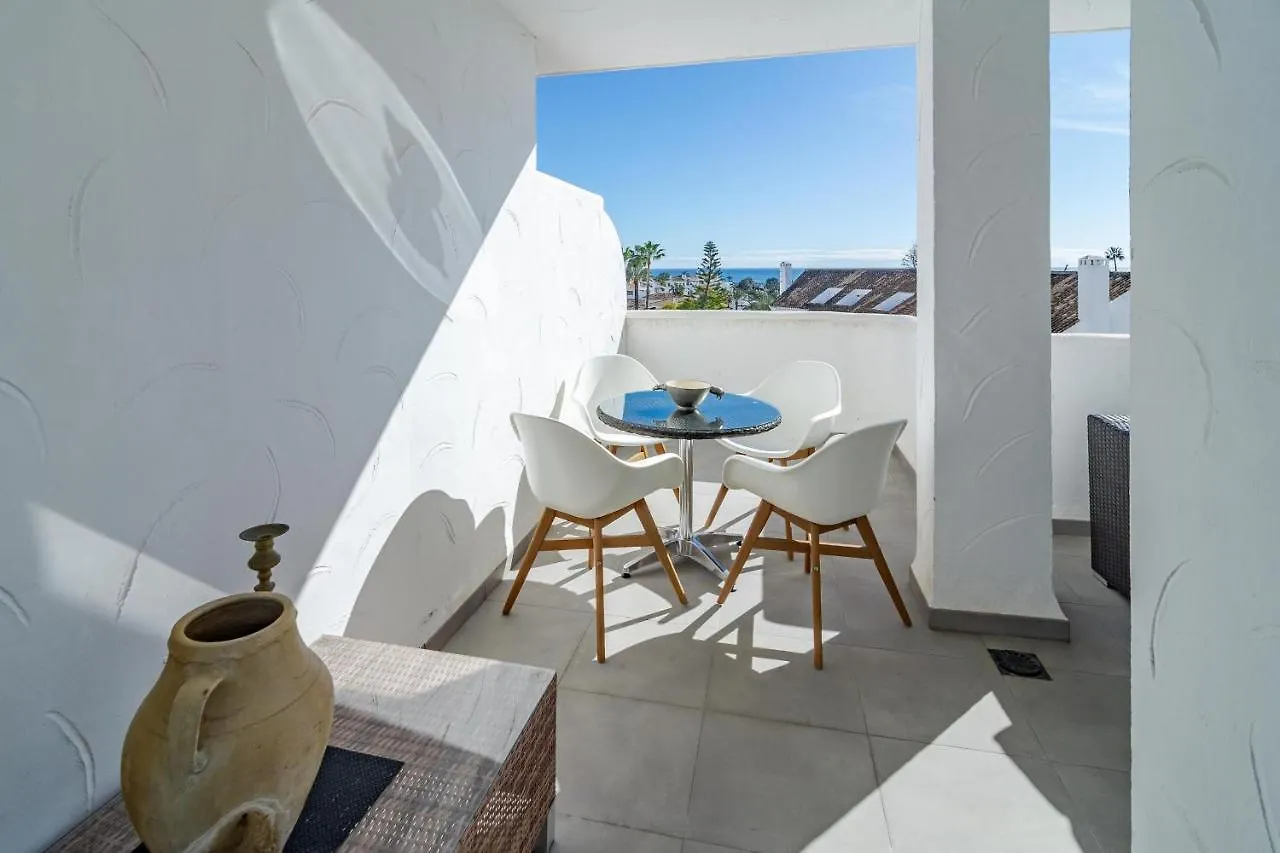 Eld1-Stunning 2 Bedroom Penthouse In Puerto Banus 马尔韦利亚 0*,  西班牙